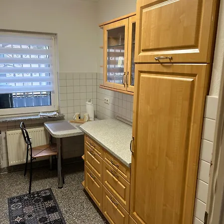 Bahnhofsnahe, Ruhige Und Sonnige 2 Zimmerwohnung In Der Mosbacher Strasse *